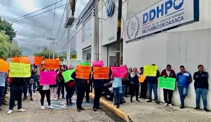 #Oaxaca: concesionarios inician paro contra BinniBus, acusando a Salomón Jara de desplazarlos para beneficio de empresa privada
