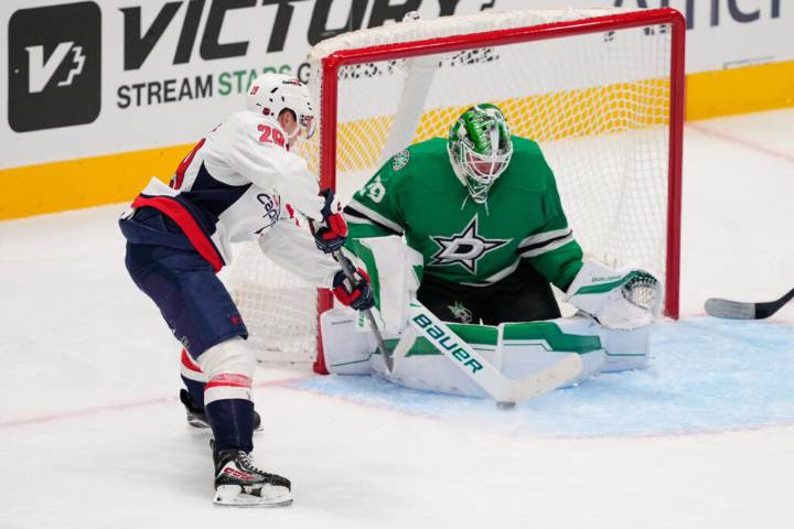 Stars’ Jake Oettinger blanks Ovechkin, Capitals in 1