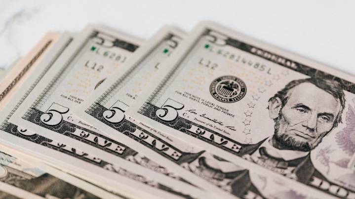 Dólar: a cuánto cotizaron el oficial y las otras opciones cambiarias este martes 14 de octubre