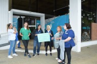 Acompañantes terapéuticos denuncian falta de pago y precarización laboral frente a IOMA
