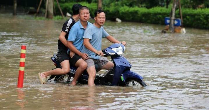 Hanoi flooded again as Typhoon Matmo hits Vietnam
