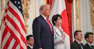 Donald Trump awkwardly guided around room in 'chaotic' meeting with Japanese PM
