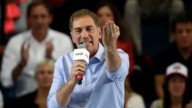 Referente libertario insultó y le pegó a una mujer que protestaba contra el Gobierno