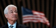 Caputo se reunió con el CEO de JP Morgan antes de la cumbre con Milei y a dos días de las elecciones
