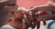 Conoce el TPO: El químico maligno del esmalte de gel