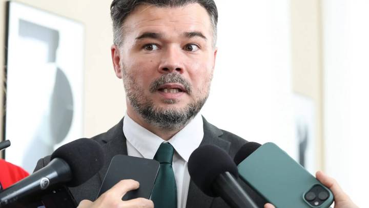 Gabriel Rufián, sobre las declaraciones de Juan Carlos: "Que devuelva lo robado y se vaya al asilo"