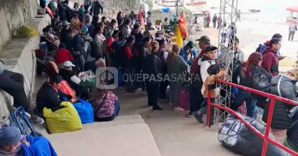 Miles de argentinos varados en Bolivia: el Puerto de Chalanas sigue cerrado