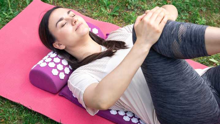 “I’ve never felt so relaxed”—get 52% off this best-selling acupressure mat on Amazon
