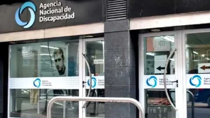 Realizaron allanamientos por la causa de las presuntas coimas en la Andis