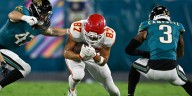 Chiefs’ penalty woes continue in loss to Jaguars, their third straight one