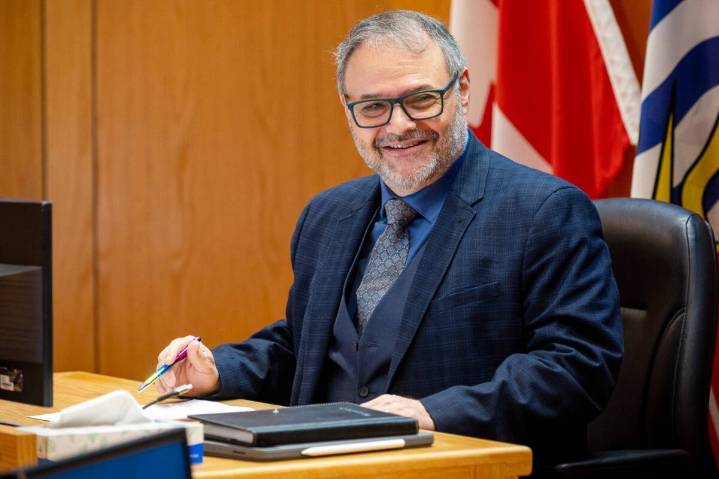 Housing minister lauds Maple Ridge exceeding building targets