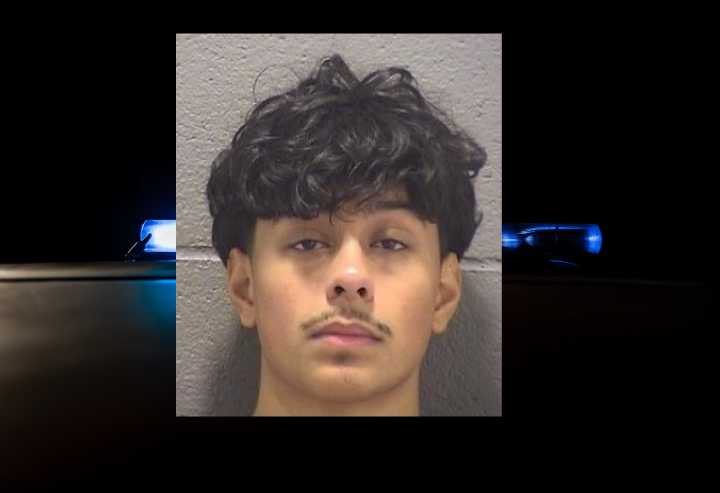Joven en presunto DWI causa muerte de acompañante en Durham