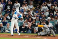 Dodgers sweep Brewers; Suarez’s grand slam leads Mariners over Blue Jays