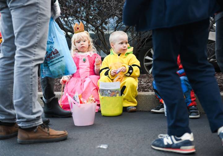 Pittsburgh's trick-or-treating weather forecast: Light rain, cool temps