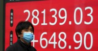 Asian markets struggle as Wall Street recovers