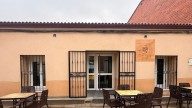 De Madrid a un pequeño pueblo de Valladolid: una pareja emprende en el corazón rural con su tienda