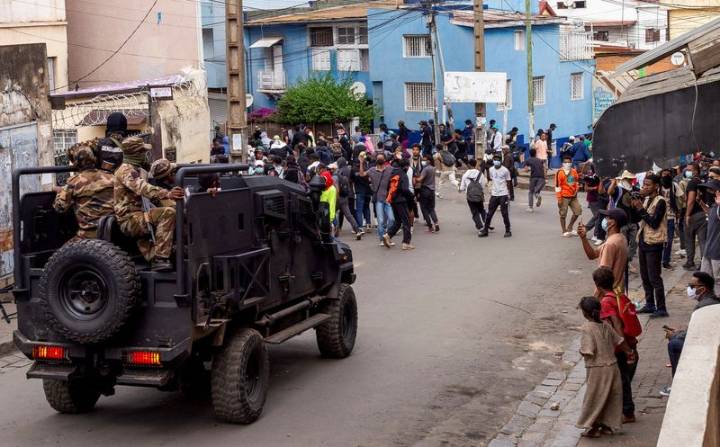 Madagascar youth protesters suspend marches in capital for 24 hours