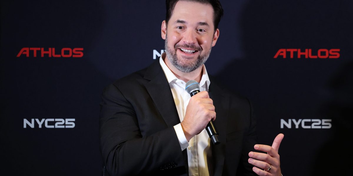 Reddit cofounder walked away with $10 million after his dog died and his mom was diagnosed with brain cancer