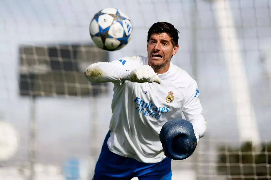 Champions: El Madrid, contra el partido de Miami: envía un escrito al CSD y Courtois critica que "en la NFL lo votan todos, aquí lo hacen porque les sale..."