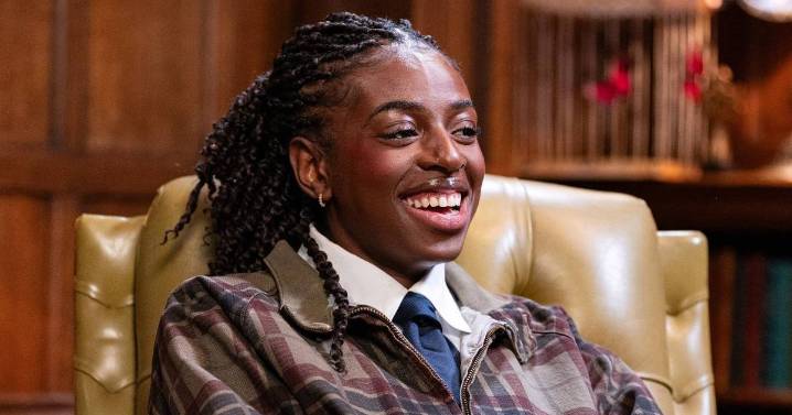 Celebrity Traitors Cat Burns' real name exposed as fans beg singer for one thing