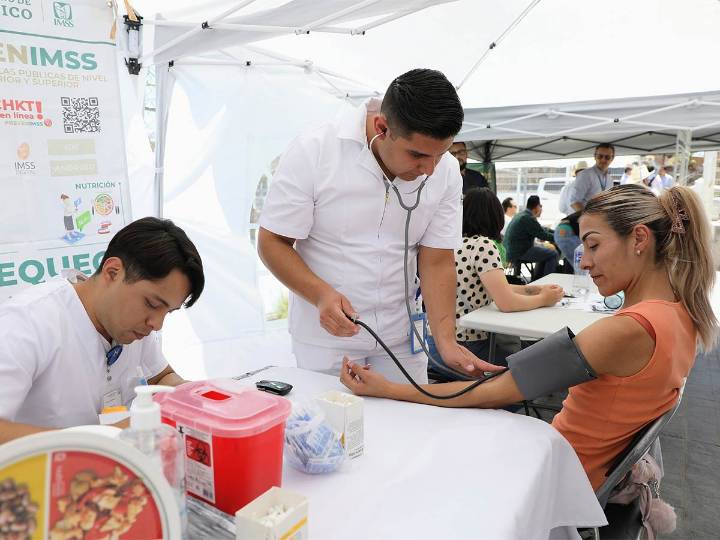 Fortalece IMSS atención en comunidades como parte de las 'Jornadas de la Paz'
