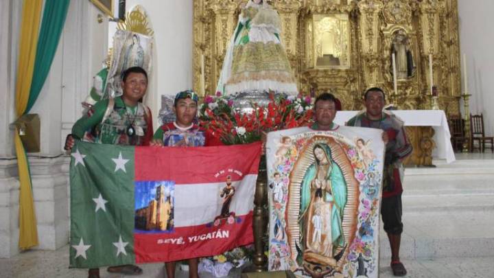 Peregrinan en bicicleta desde Yucatán para visitar a la Virgen del Rosario y otros santuarios de México