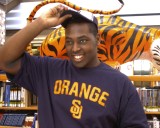 Former Syracuse football lineman Arthur Jones has died at age 39