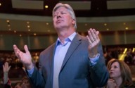 Famoso pastor de megaiglesia evangélica se declara culpable de abuso sexual de una niña