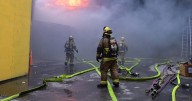 Incendio de vivienda en Valparaíso deja a tres civiles y a un bombero lesionado