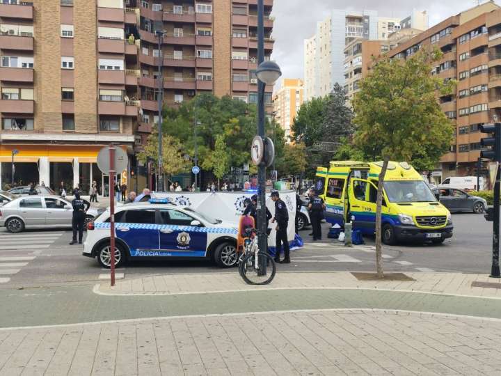 Una mujer atropellada por un turismo en Albacete mientras circulaba en bicicleta