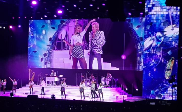 Después de casi 40 años, Rod Stewart regresa a México con One Last Time Tour; se presentó en el Palacio de los Deportes