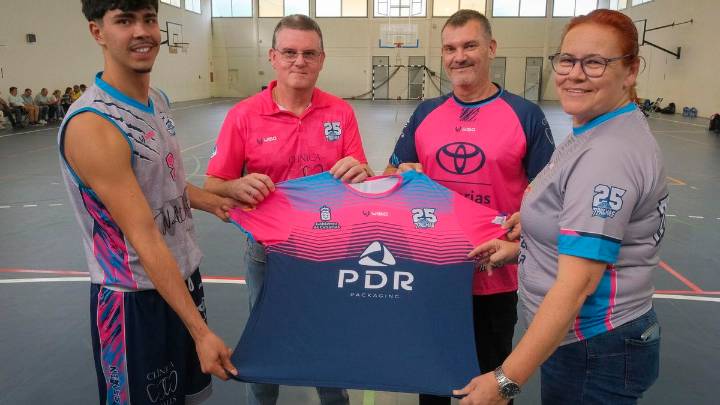 CB 7 Palmas: Ecos de un aullido que celebra sus bodas de plata