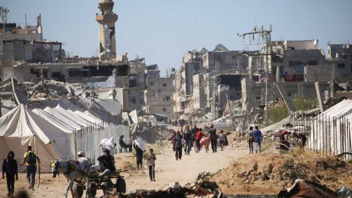 Hamás busca recuperar terreno en Gaza en medio de la tregua, mientras Israel presiona por la devolución de los rehenes muertos