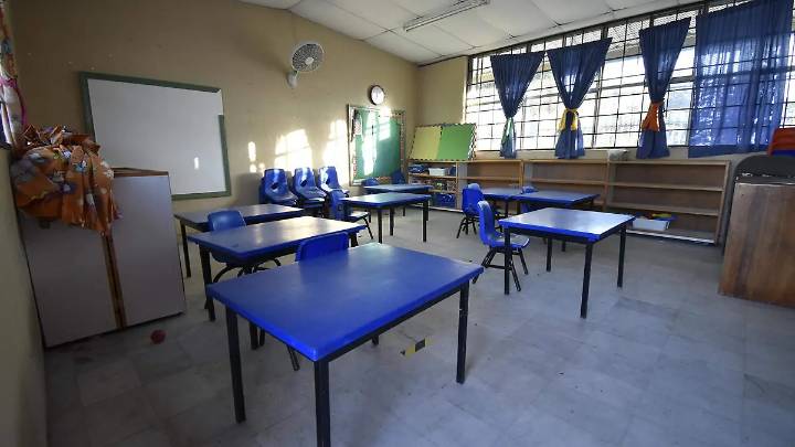 Al menos 30 estudiantes de escuelas de Tijuana se intoxican tras consumir desayunos escolares