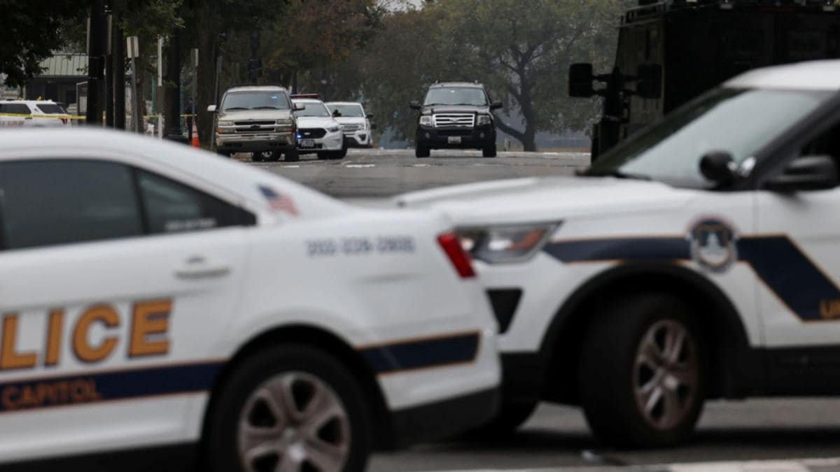 At least 4 killed in mass shooting at Carolina bar; no suspect identified