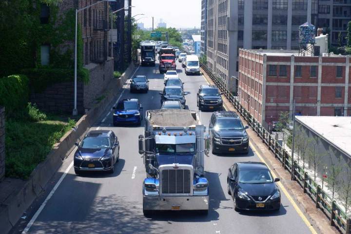 Adams presses feds to act on BQE overhaul before leaving office, catching community groups off guard