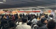 VIDEO: ¿No hay trenes? Usuarios reportan severos retrasos en el Metro de la Ciudad de México