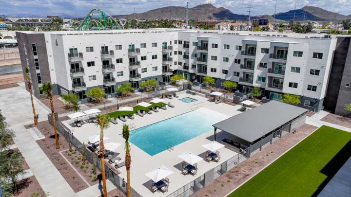 Here’s how tough renting in Phoenix is this peak moving season