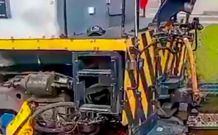 Investigan accidente en el norte de Bogotá en el que un ciclista murió tras ser arrollado por un tren