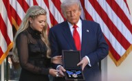 Trump entrega de forma póstuma la Medalla Presidencial de la Libertad a Charlie Kirk