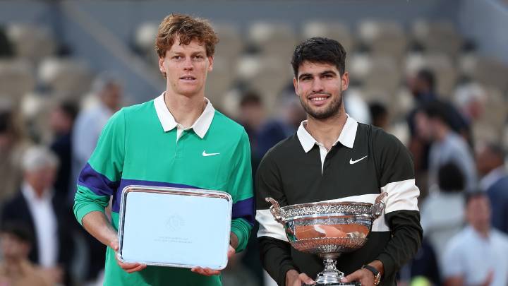 Una leyenda del tenis español no ve a Sinner preocupado por Alcaraz: "No le afecta..."
