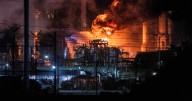 Mega incendio en refinería de Chevron pone en alerta a California: Piden a población resguardarse