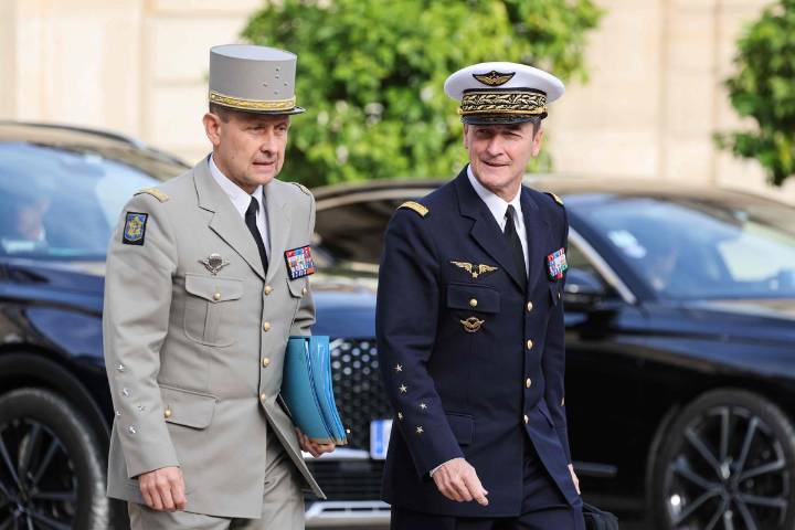 Jefe de Estado Mayor: Francia se alista para "choque con Rusia en tres o cuatro años"