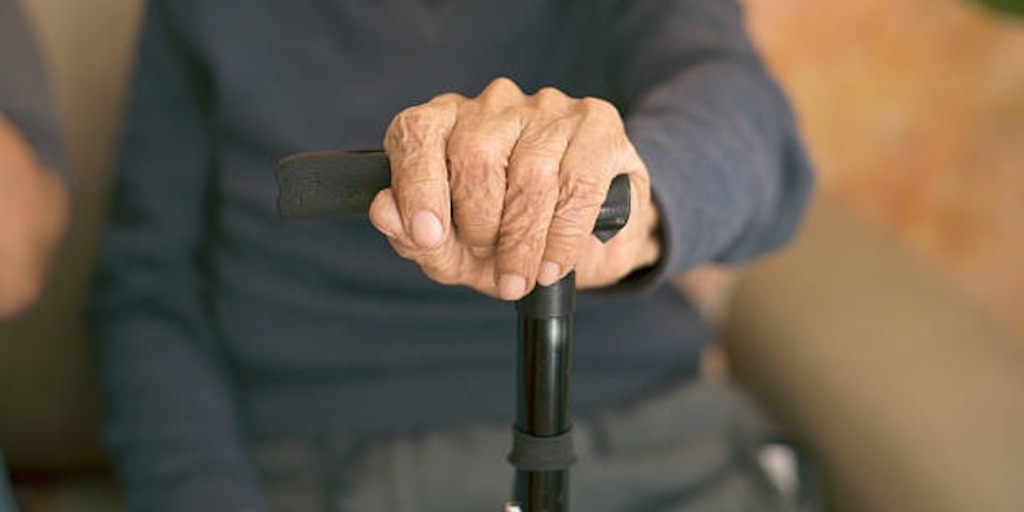 Qué pensionados en Colombia pueden pedir que les paguen su mesada cada 15 días: esto dice la ley