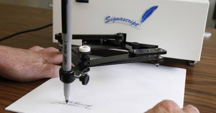 Council questions autopen use in Baton Rouge mayor's office