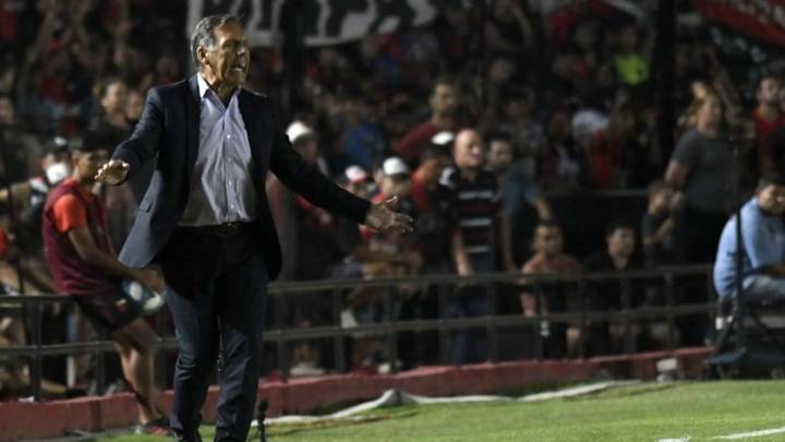 El paso de un joven Miguel Ángel Russo por Santa Fe: el Apertura 99 como entrenador de Colón