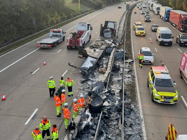 Four vehicle crash sees lorry slam into M20 bridge causing hours of delays