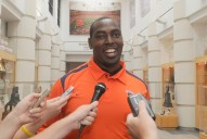 Syracuse football remembers Art Jones as humble superstar: ‘His heart was bigger than his body’