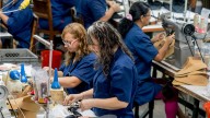 El textil sufre el peor octubre: "Nos vemos obligados a bajar precios"