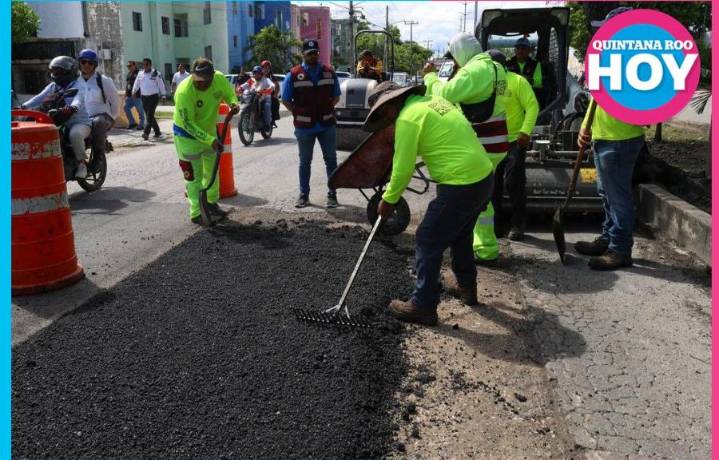 Ana Paty Peralta supervisa los trabajos de bacheo en la Av. 20 de Noviembre